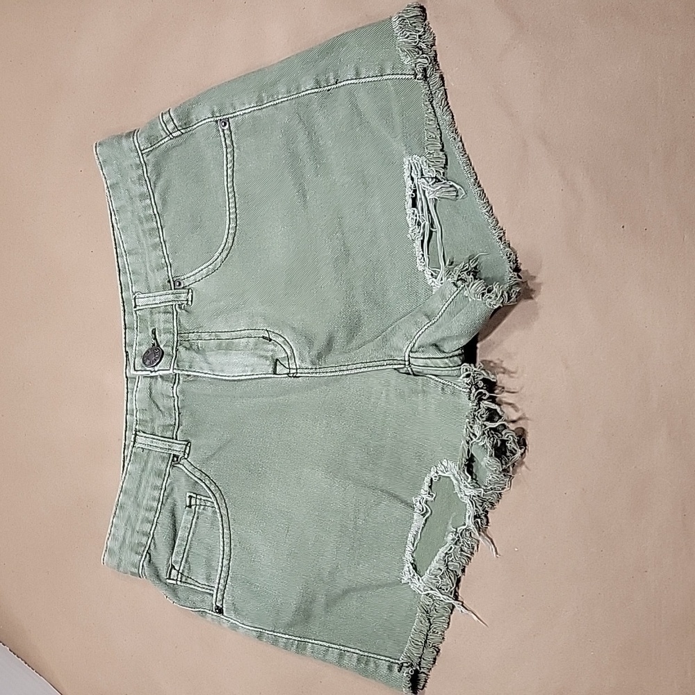 BDG From Urban Outfitters Size 26 Waist High Rise Freja Denim Shorts, Green, EUC